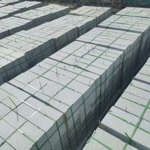 浙江 芝麻白1.8公分火烧300*600地铺，清仓大甩卖