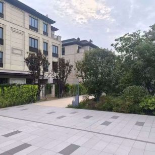 浙江 芝麻白与芝麻白搭配铺装，尺寸1200*600