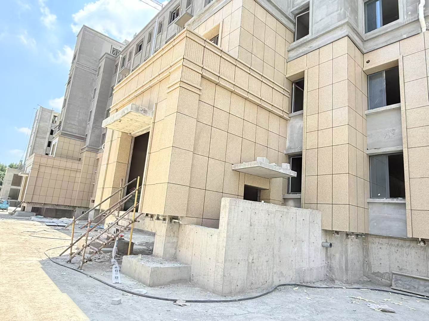 浙江 黄金麻干挂，工地实拍