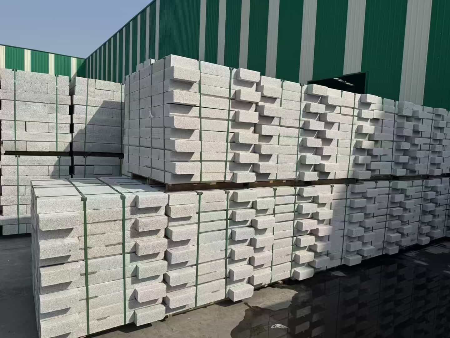 浙江芝麻白路沿石