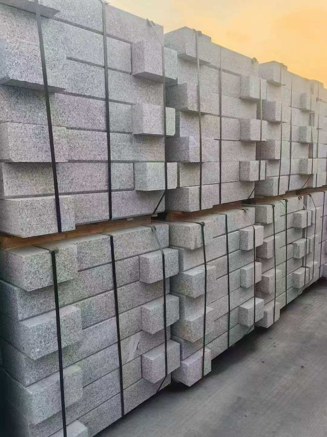 浙江 芝麻白路沿石