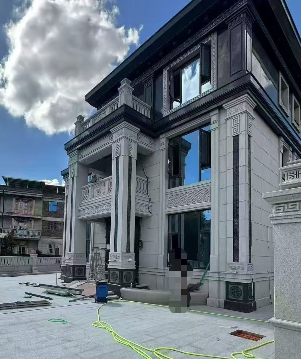 浙江 别墅干挂，芝麻白与芝麻黑完美配合